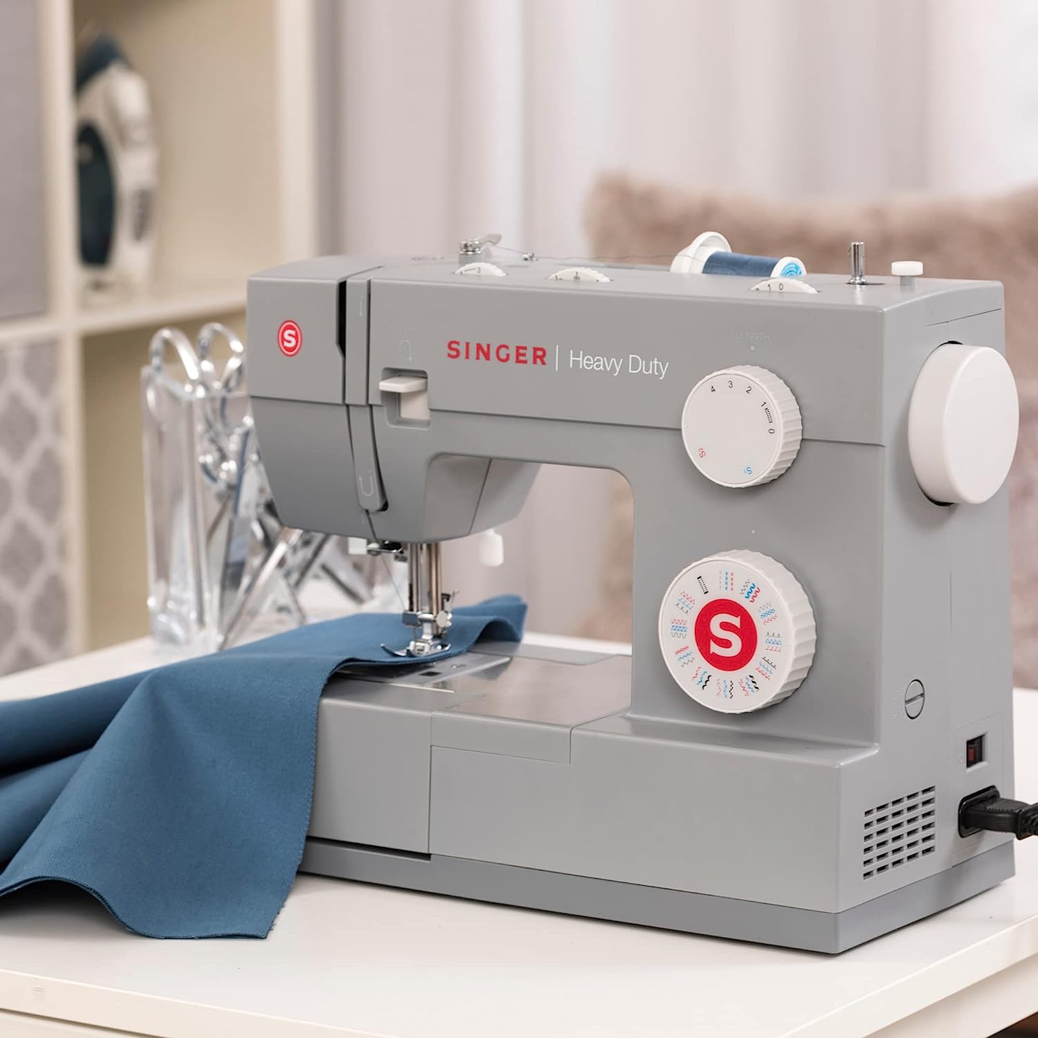 SINGER Heavy Duty 4452 sewing machine best afordalbe sewing machine for beginners best cheap sewing machines